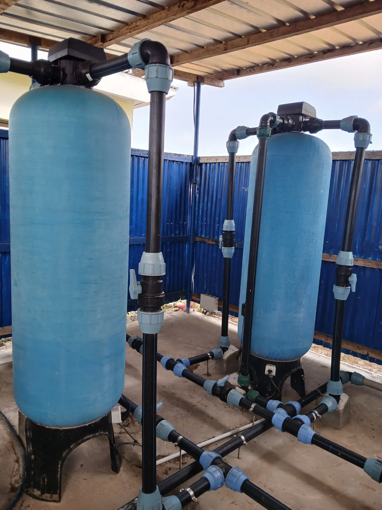 Équipements hydrauliques et réservoir sur site technique